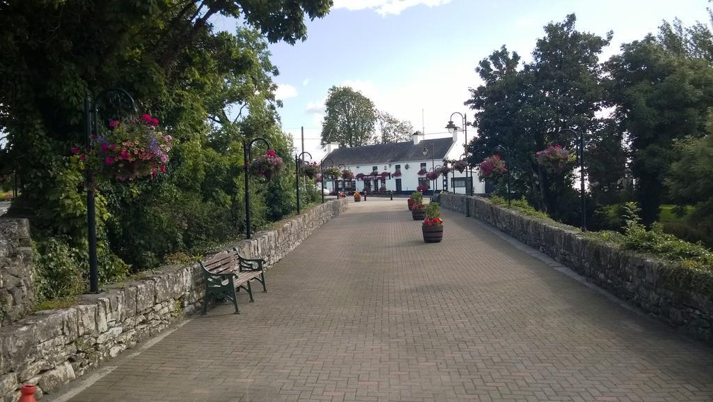Doonard Manor B&B Craughwell Exterior foto
